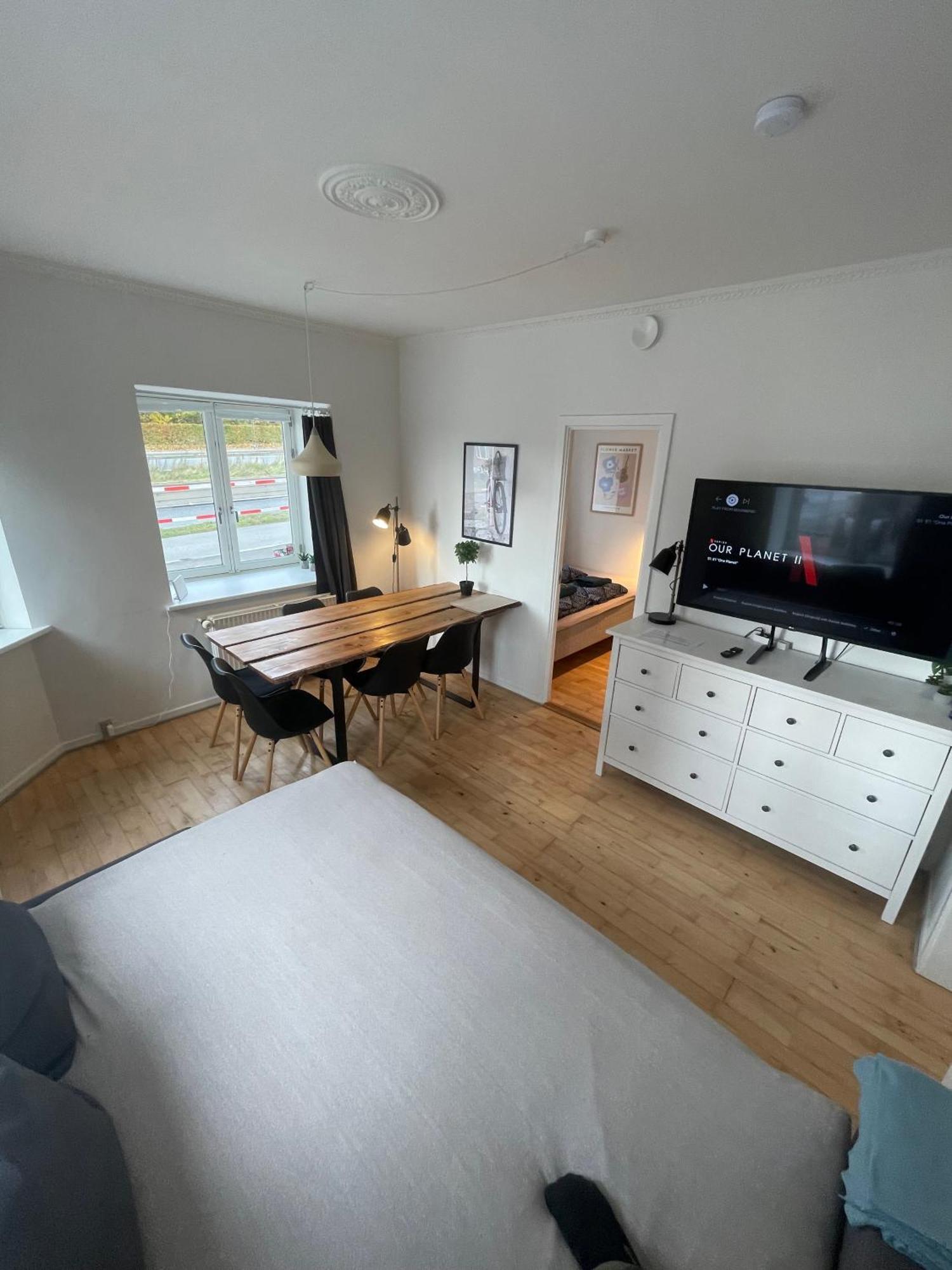 Central Apt With Parking Possibility, Netflix & Near Attractions Århus Exterior foto